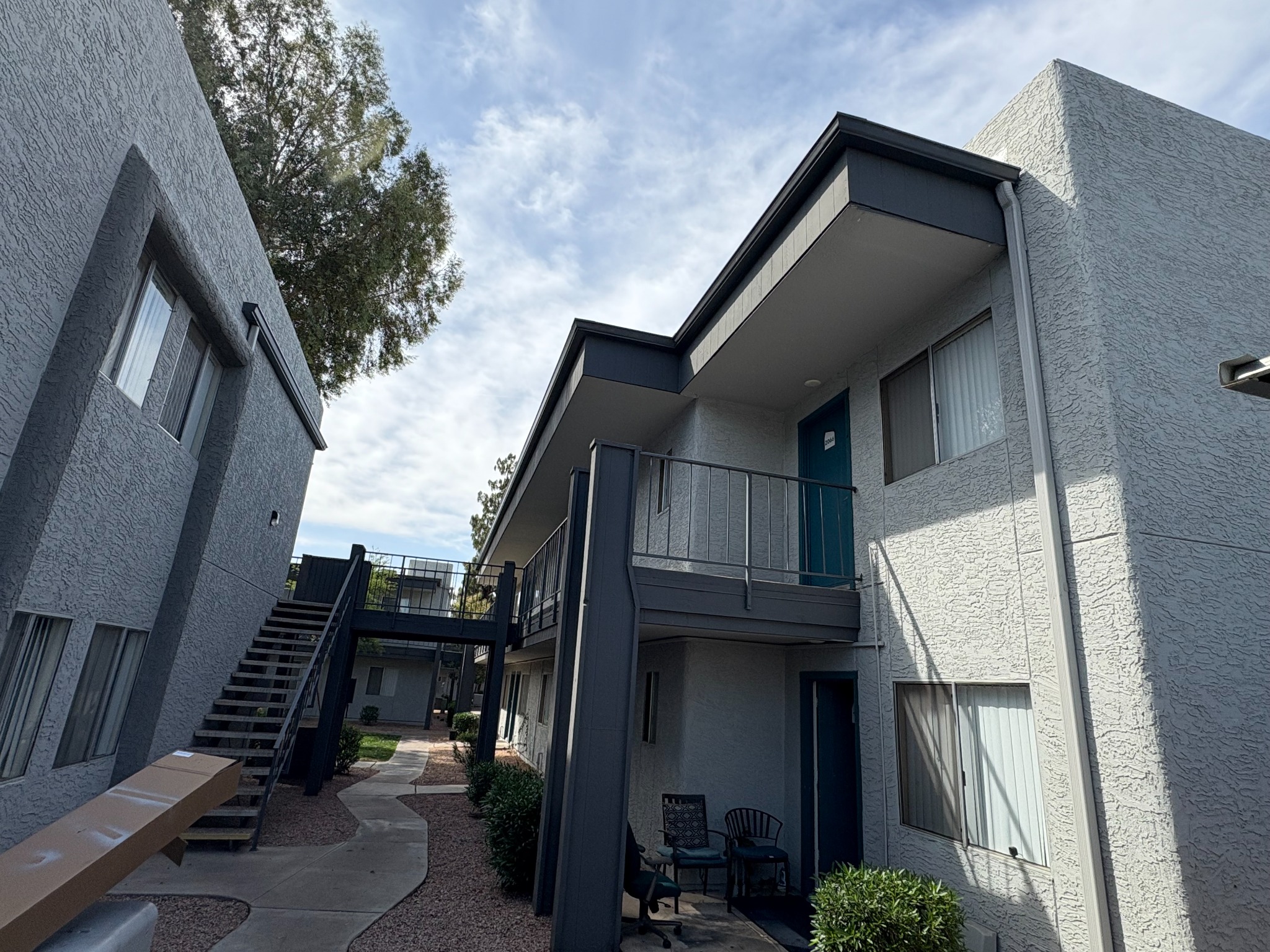 Phoenix Apartment Community Gutter Installation